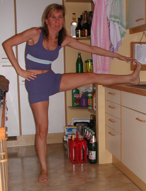 Dehnungs&uuml;bungen in der K&uuml;che 