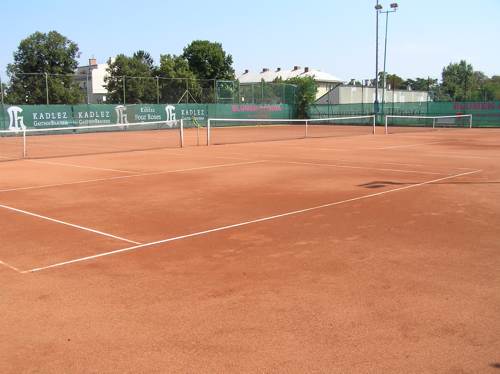Tennisplatz