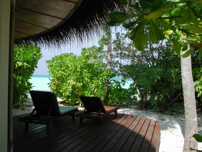 Erneuter Blick von unserem Bungalow aufs Meer hinaus